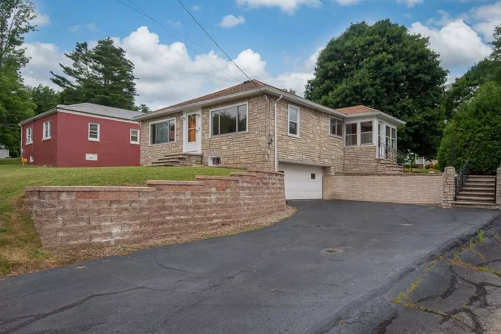 Sturbridge, MA 01566,6 Fairview Park Rd