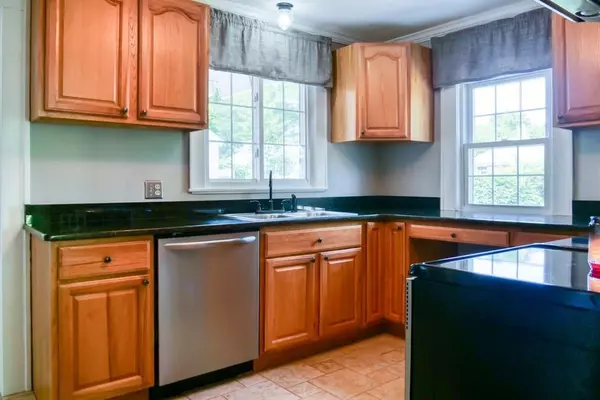 West Springfield, MA 01089,65 Ohio Ave