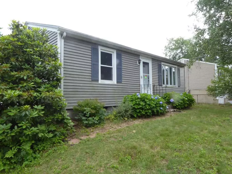 107 Coolidge Ave., Ludlow, MA 01056