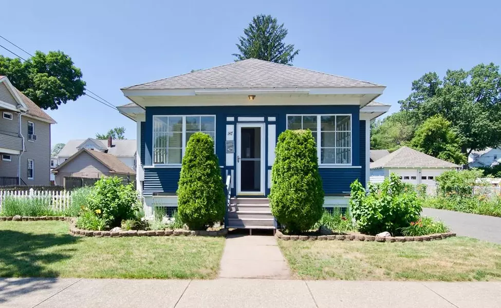 147 North Boulevard, West Springfield, MA 01089