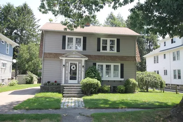 26 Woodman Rd, Worcester, MA 01602