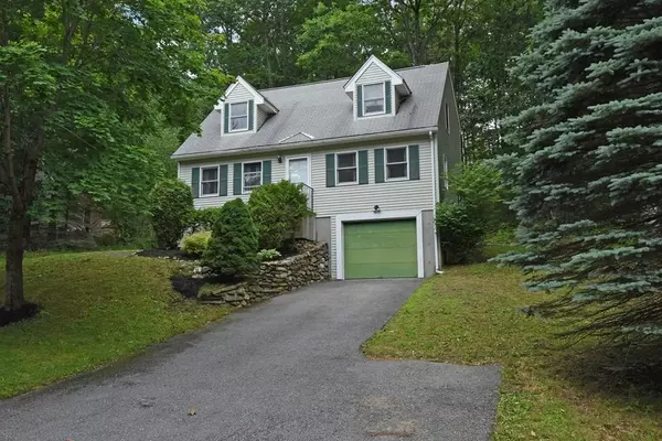 49 Ashley Dr, Gardner, MA 01440