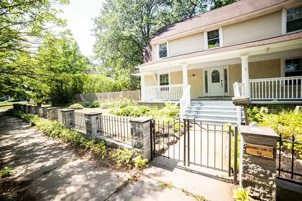 Springfield, MA 01108,14 Irvington St