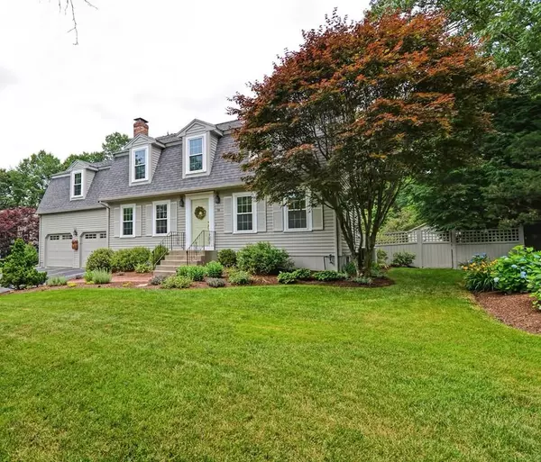 16 Paddock Lane, Medway, MA 02053