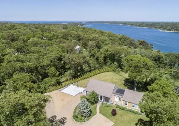 80 Highland Ave, Tisbury, MA 02568