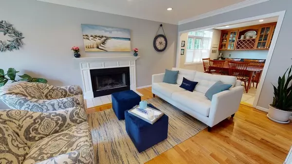 Newburyport, MA 01950,10 Lavalley Ln