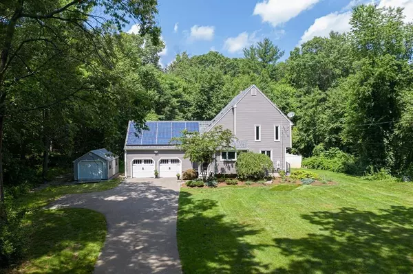 61 Northbridge Rd, Mendon, MA 01756