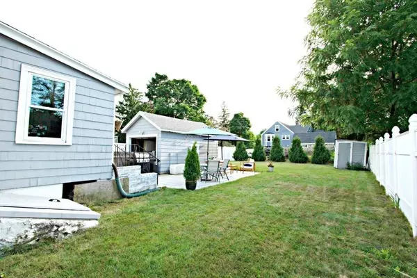 Saugus, MA 01906,52 Summer St