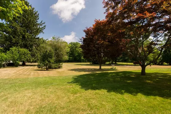 Somerset, MA 02726,96 Lafayette St