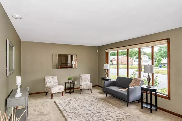 Springfield, MA 01104,167 Roy St