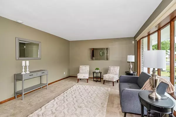 Springfield, MA 01104,167 Roy St