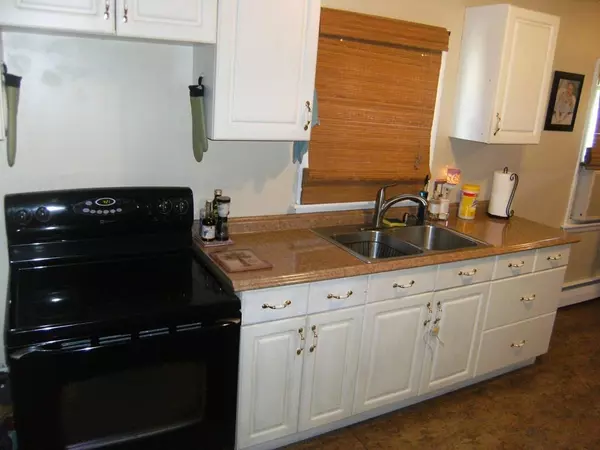Springfield, MA 01129,376 Hermitage Drive