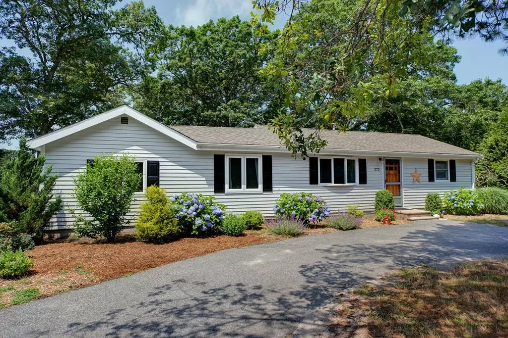 Brewster, MA 02631,372 Harwich Rd