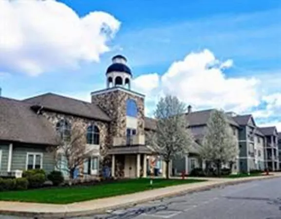 Canton, MA 02021,59 Walpole Street #116