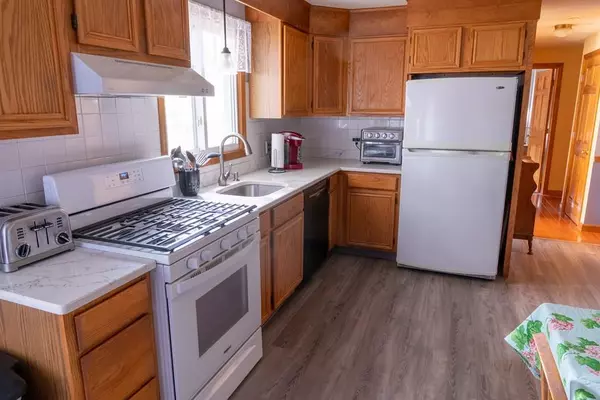 Springfield, MA 01118,79 Amos Dr