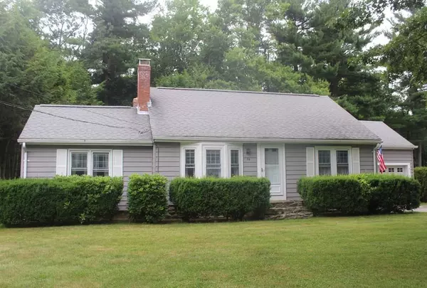 28 Knowles St, Auburn, MA 01501