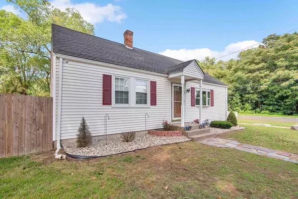 64 Roosevelt Ter, Springfield, MA 01109
