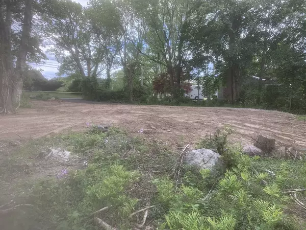 Acushnet, MA 02743,649 Main St. Lot 1