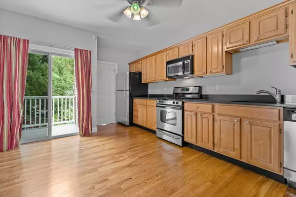 628-630 E. 8th ##2, Boston, MA 02127