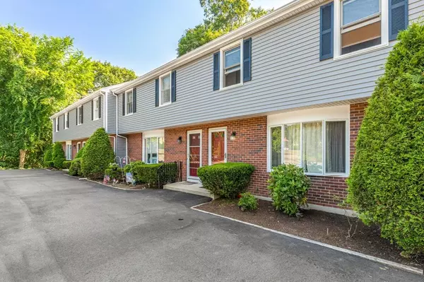22 Potter Ave #4, Plainville, MA 02762