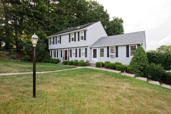 7 Franks Lane, Dudley, MA 01571