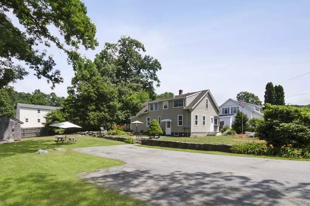 Millbury, MA 01527,17 Lake Street