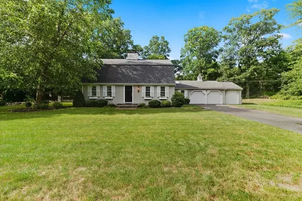 14 Cavanagh Rd, Scituate, MA 02066