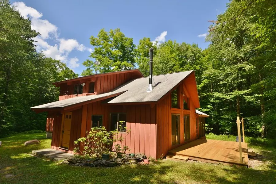 395 Bonny Rigg Hill Road, Becket, MA 01223