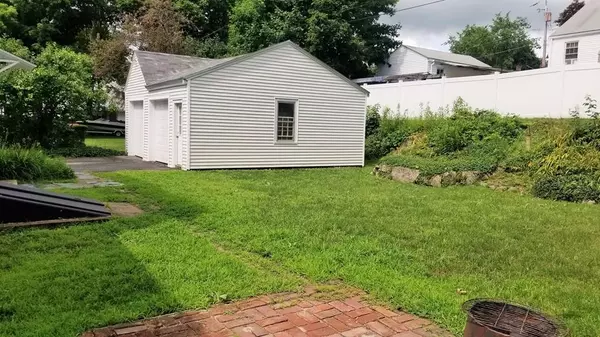 Northbridge, MA 01588,15 Elm Place