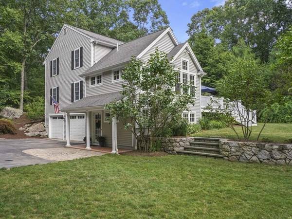 46 N Mill St, Hopkinton, MA 01748