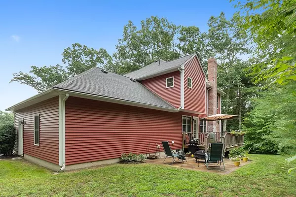 Charlton, MA 01507,25 Casey Rd