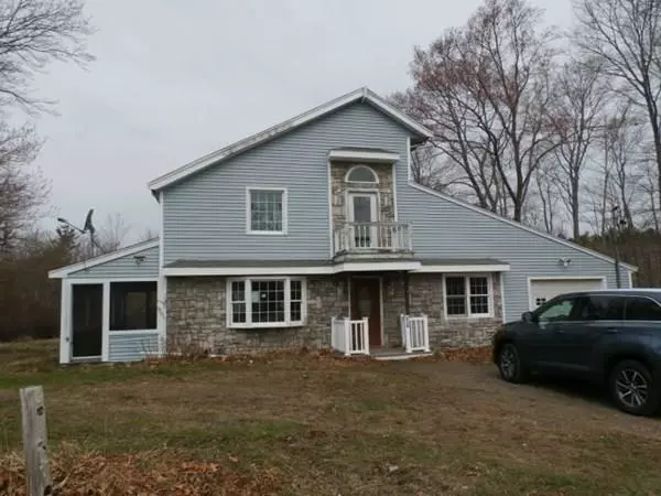 410 Woodbine Ave, Hanson, MA 02341