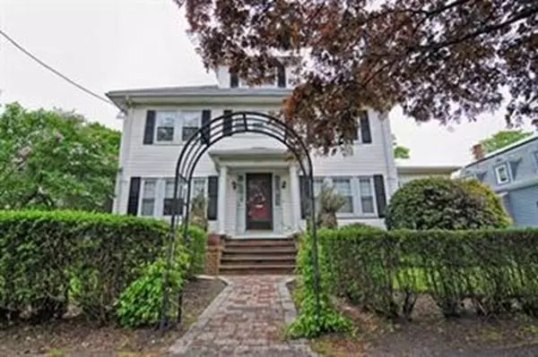 806 Humphrey Street, Swampscott, MA 01907