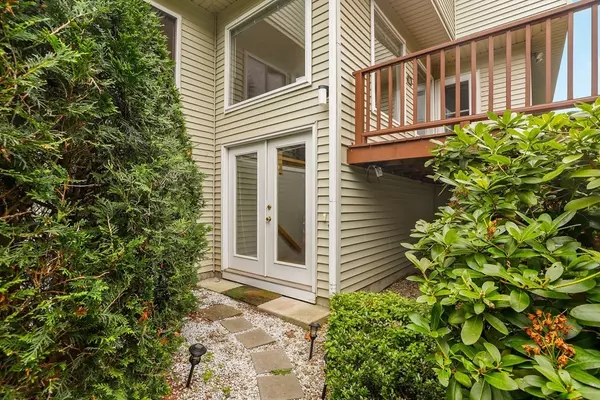 457 Captain Eames Cir #457, Ashland, MA 01721