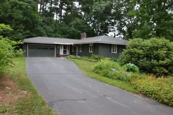 7 Highfield Dr, Lancaster, MA 01523