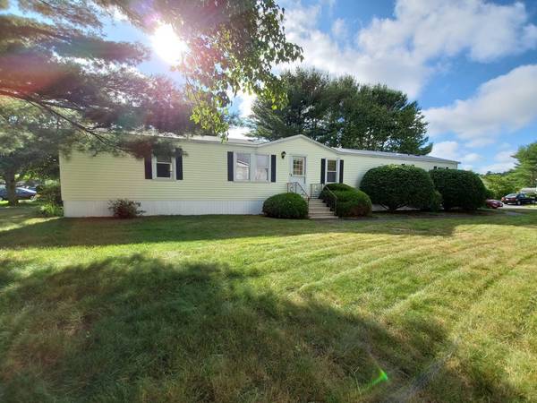 15 Silver Birch Lane, Kingston, MA 02364