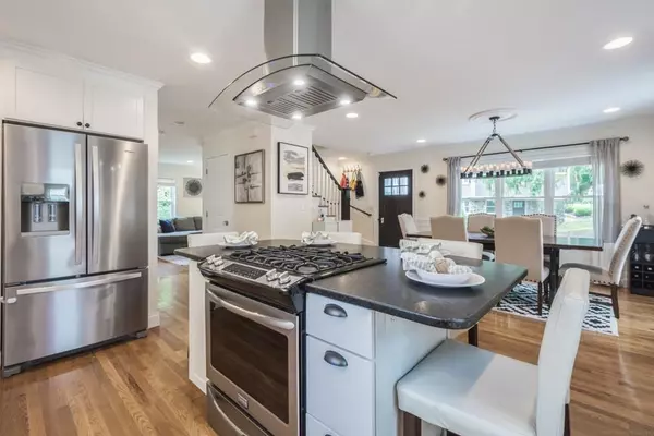 1 Keiths Ln, Stoneham, MA 02180