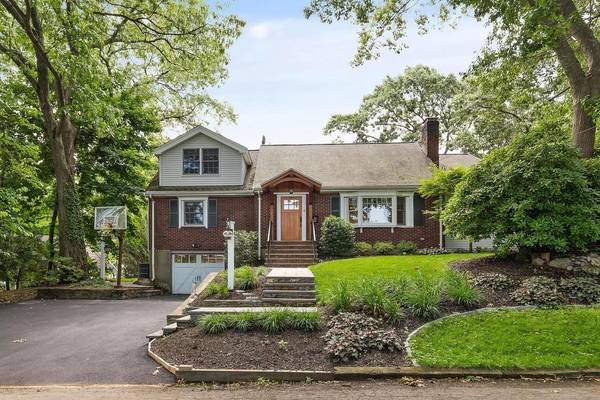 6 Lovell Rd, Arlington, MA 02474