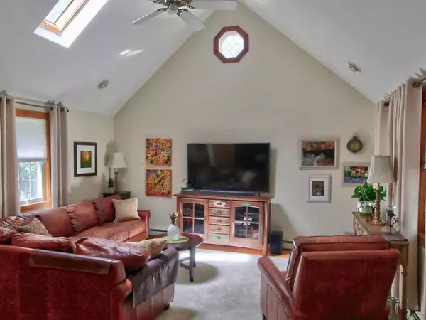 West Bridgewater, MA 02379,45 S Elm St
