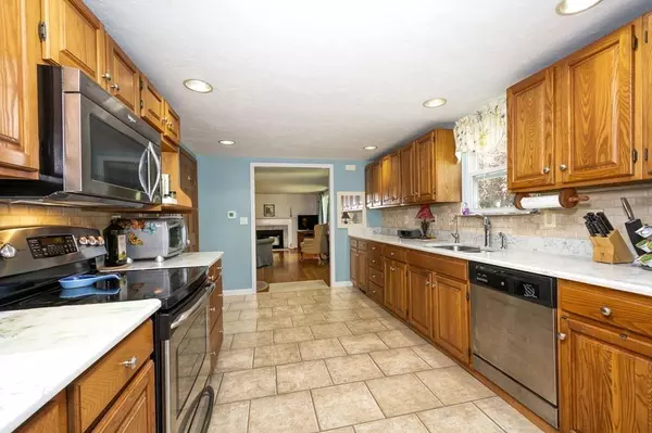 Scituate, MA 02066,34 Foxwell Ln