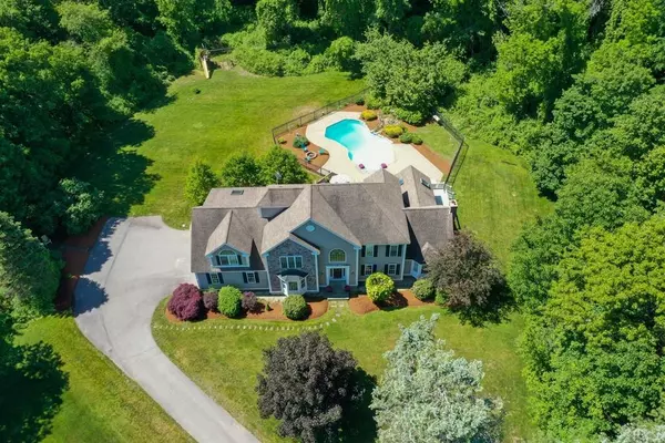 20 Nicole Ln, Groton, MA 01450
