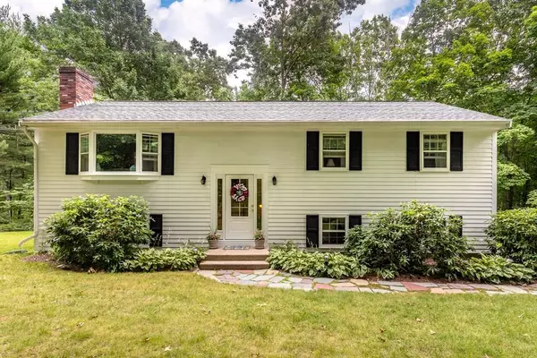 135 Old Bolton Rd, Stow, MA 01775