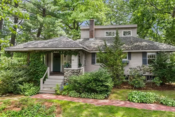 25 Duffield Rd, Newton, MA 02466