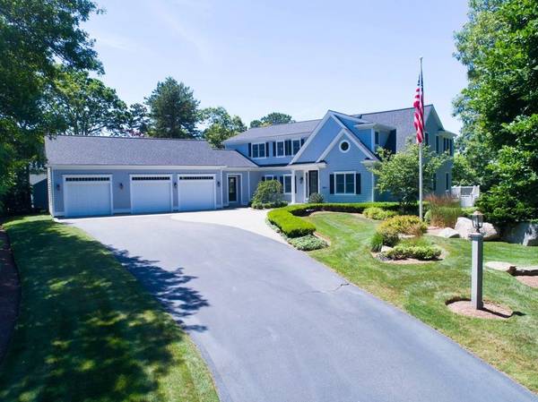 305 Falmouth Woods Rd, Falmouth, MA 02536