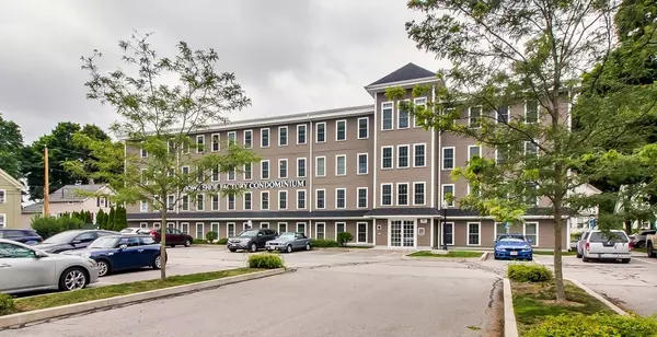 110 Pleasant St #203, Marlborough, MA 01752