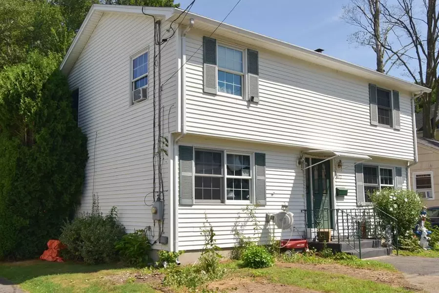 1672 Westfield St, West Springfield, MA 01089