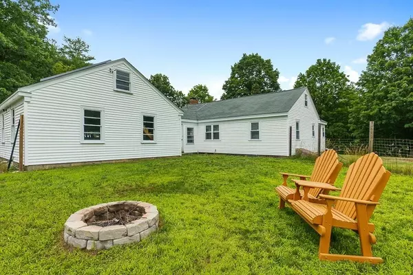 Townsend, MA 01474,4 Hamilton Hill Road
