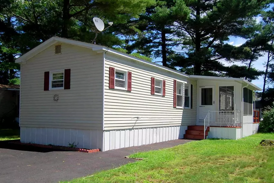 187 Pineview Terrace, Wareham, MA 02576