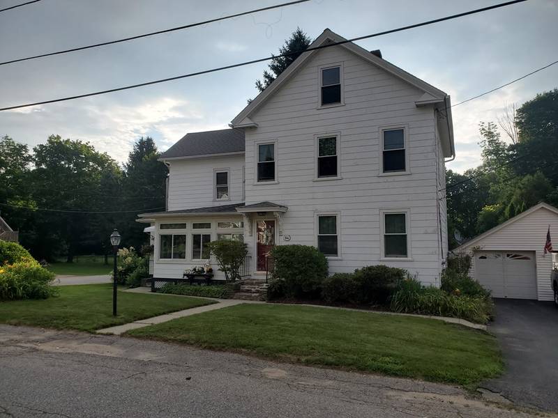 84 Grove St, North Brookfield, MA 01535