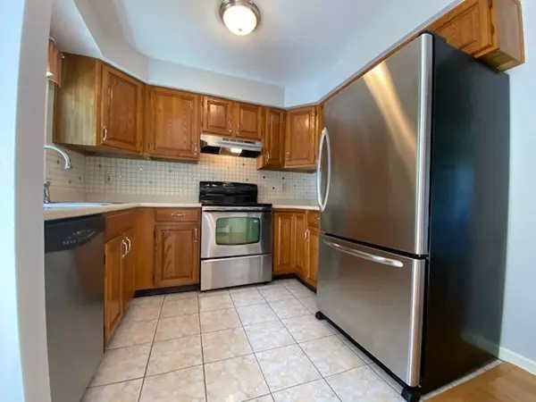 Auburn, MA 01501,702 Heritage Ln #702